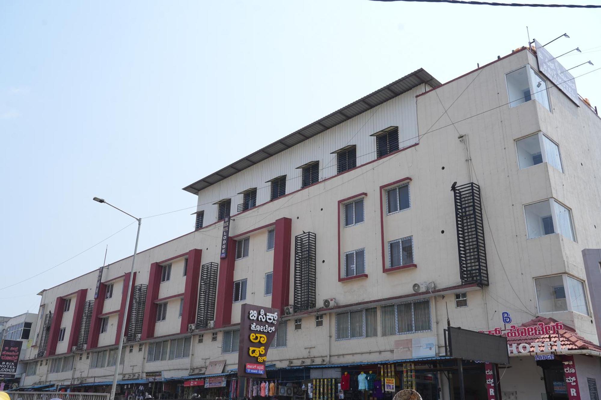 B Six Hotel Bangalore Exterior foto