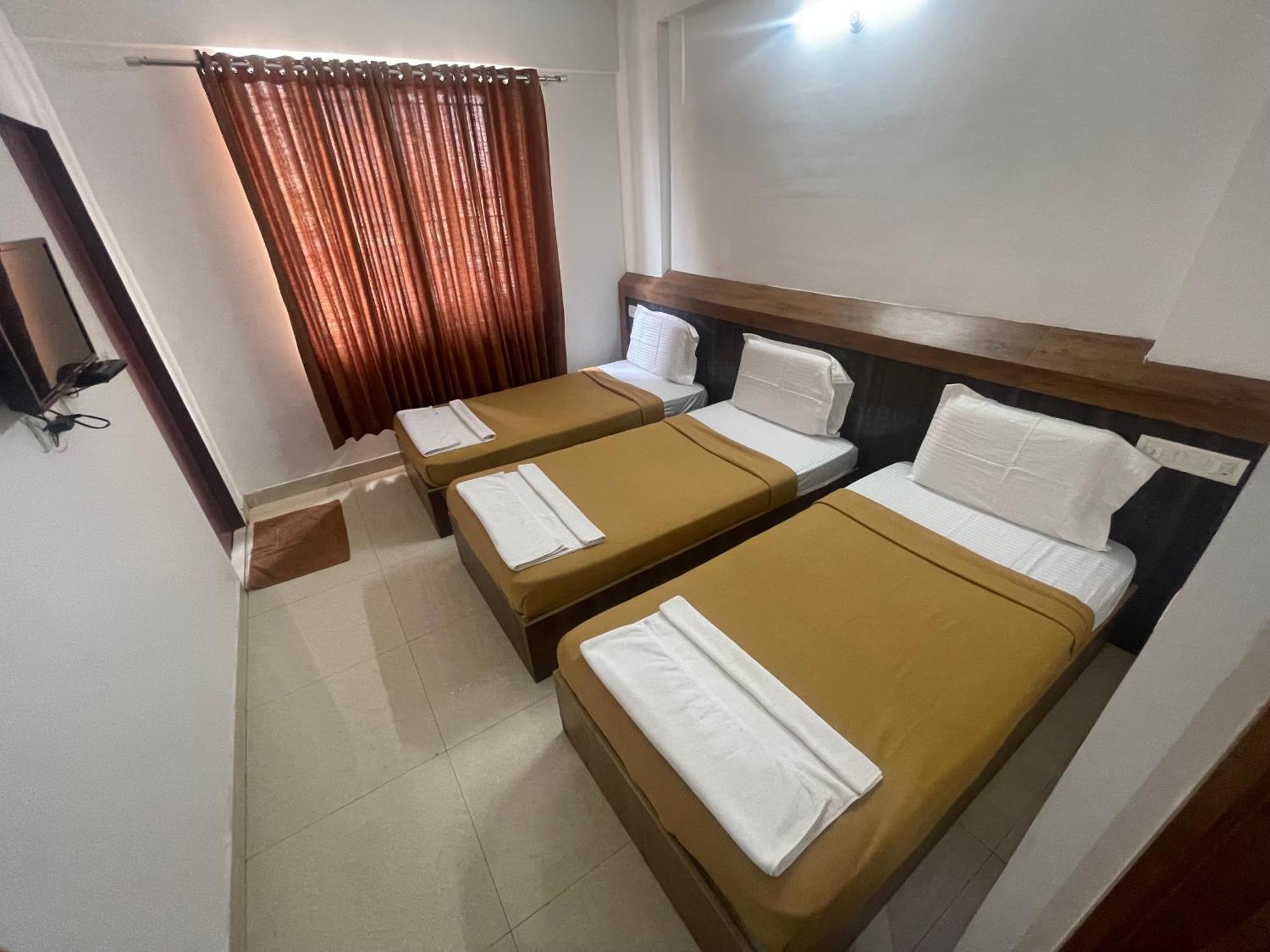 B Six Hotel Bangalore Exterior foto
